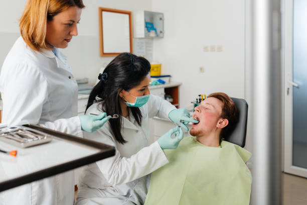 Best Chipped Tooth Repair Near Me  in Live Oak, TX